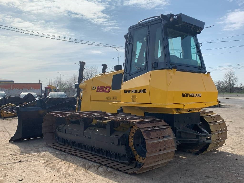 Buldožer New Holland D 150: slika 6