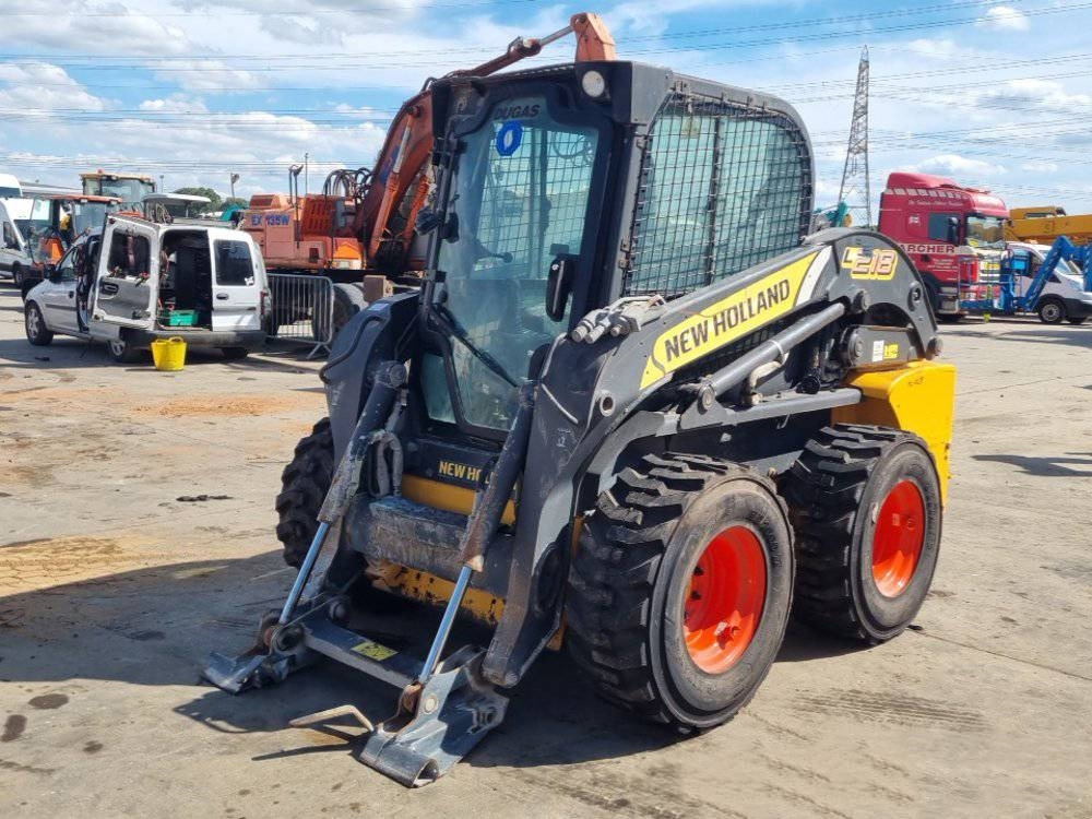 New Holland L 218 - Mini utovarivač: slika 1 New Holland L 218 - Mini utovarivač: slika 1