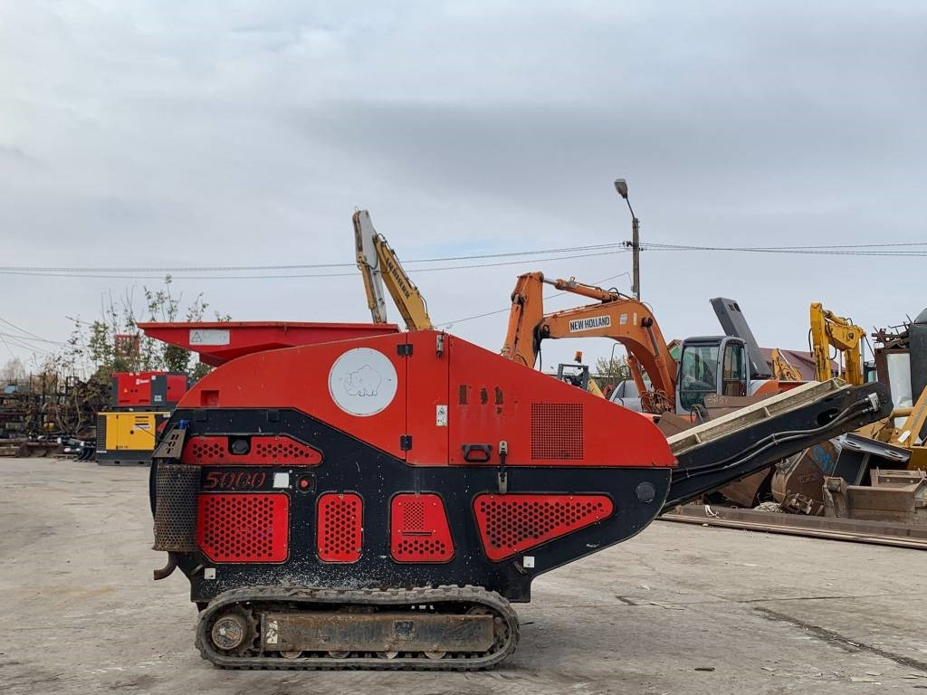 Red Rhino 5000 - Mobilna drobilica: slika 5 Red Rhino 5000 - Mobilna drobilica: slika 5
