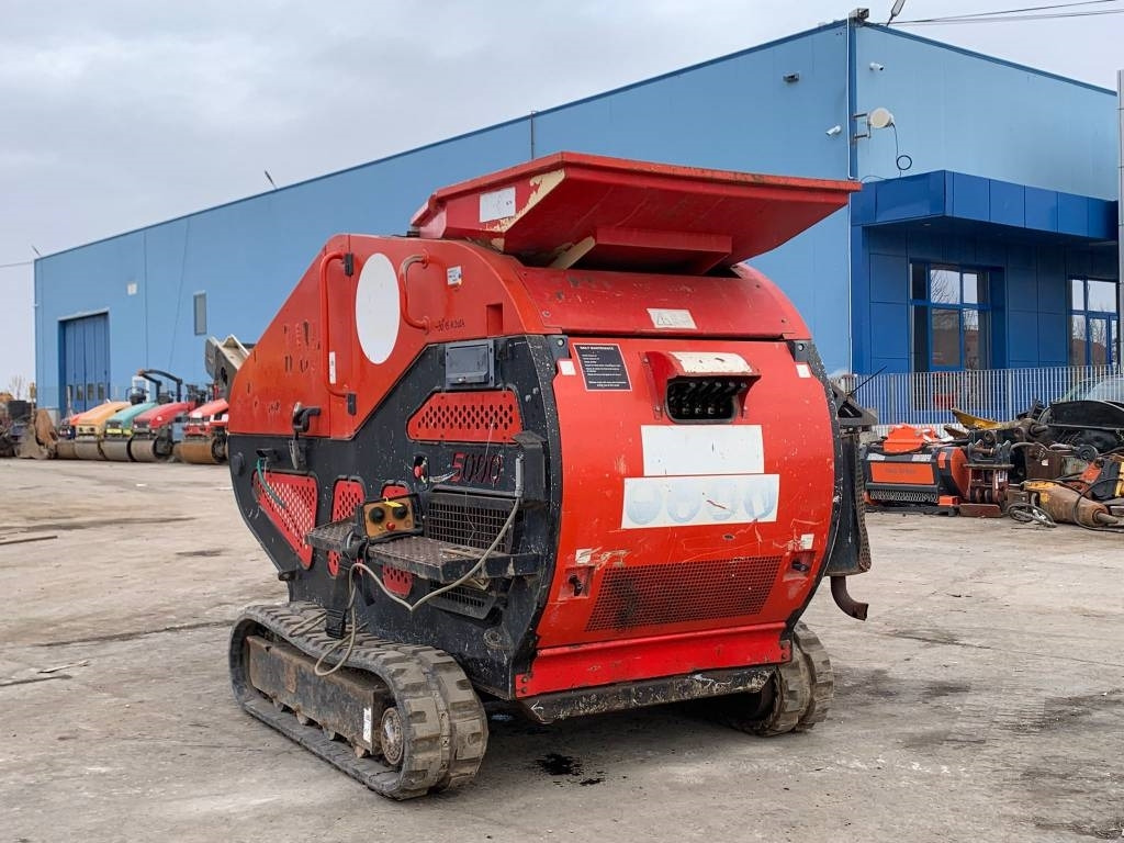 Red Rhino 5000 - Mobilna drobilica: slika 3 Red Rhino 5000 - Mobilna drobilica: slika 3
