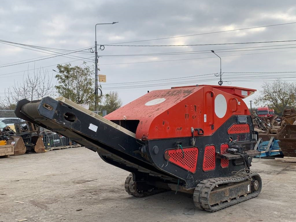 Red Rhino 5000 - Mobilna drobilica: slika 1 Red Rhino 5000 - Mobilna drobilica: slika 1