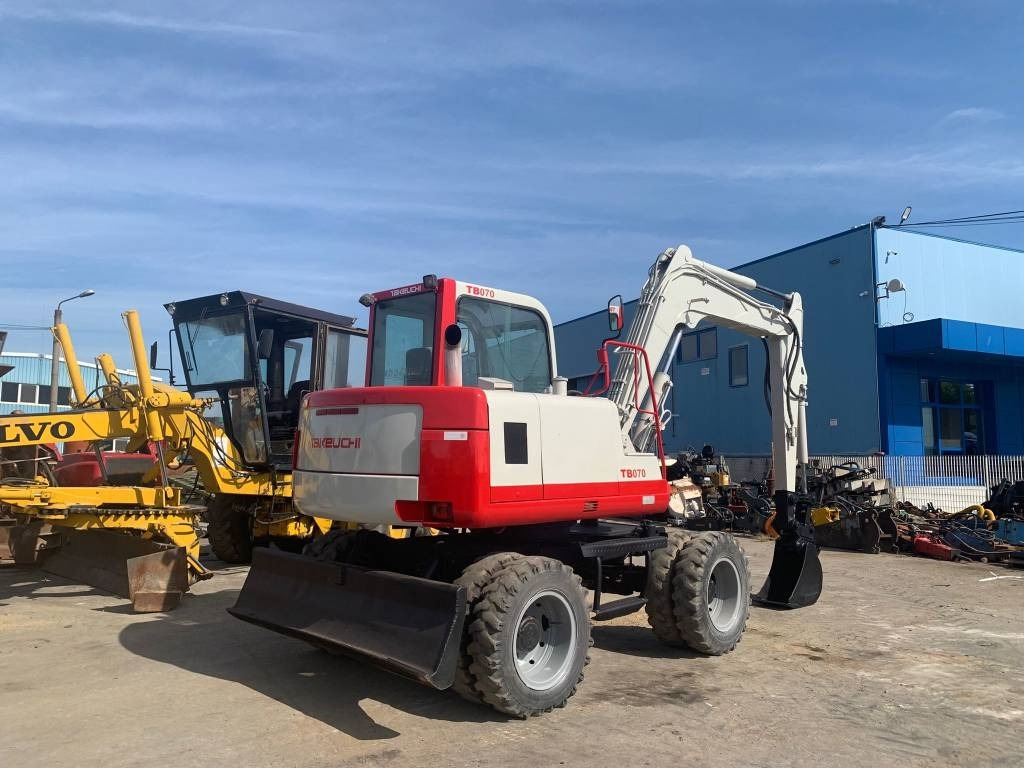 Takeuchi TB070W - Bager točkaš: slika 4 Takeuchi TB070W - Bager točkaš: slika 4