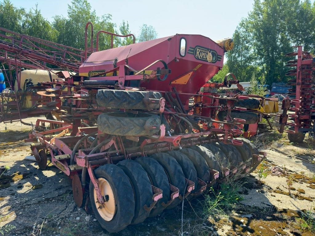 Vaderstad Rapid400F - Kombinovana mašina za setvu: slika 4 Vaderstad Rapid400F - Kombinovana mašina za setvu: slika 4