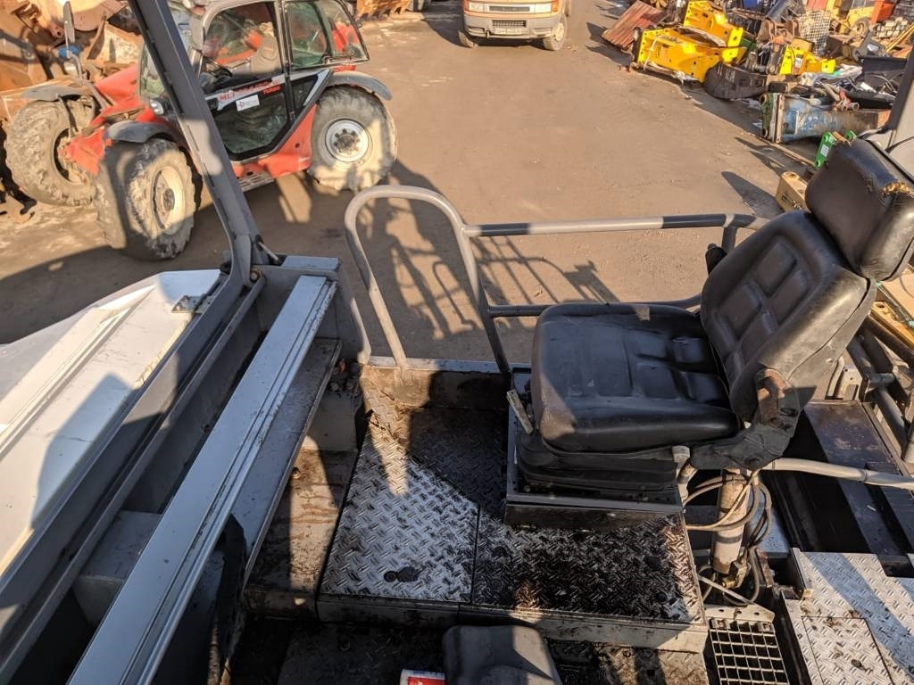 Asfaltni finišer Vögele Super 1800-2: slika 9