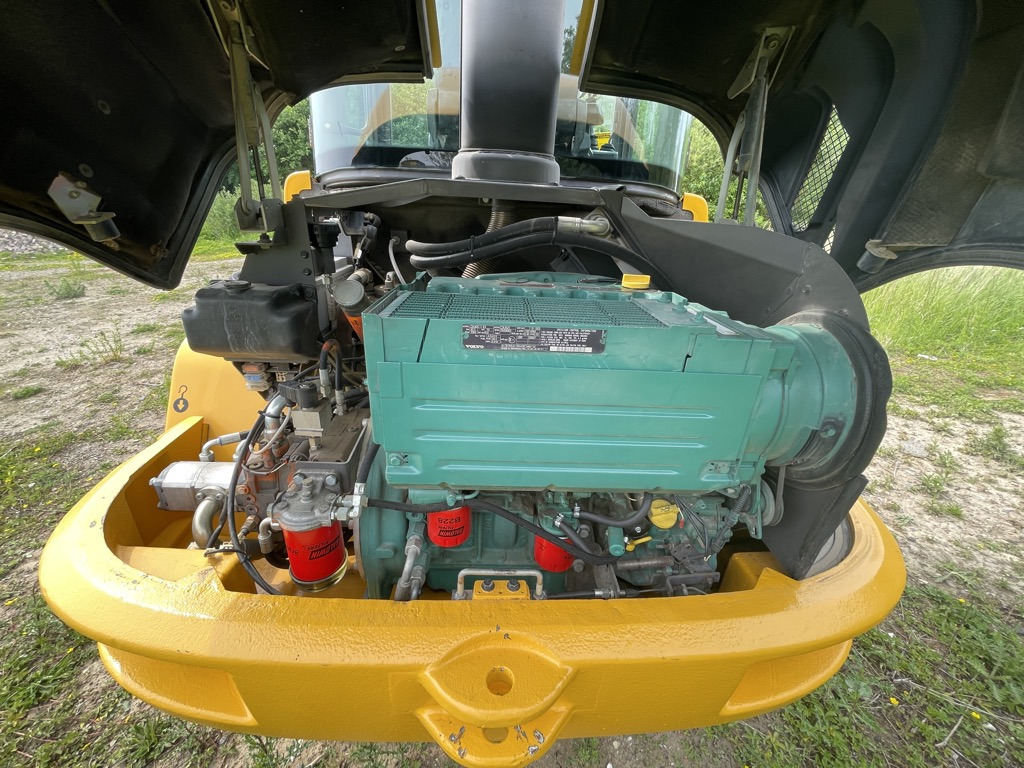 Volvo L30B PRO - Utovarivač točkaš: slika 3 Volvo L30B PRO - Utovarivač točkaš: slika 3