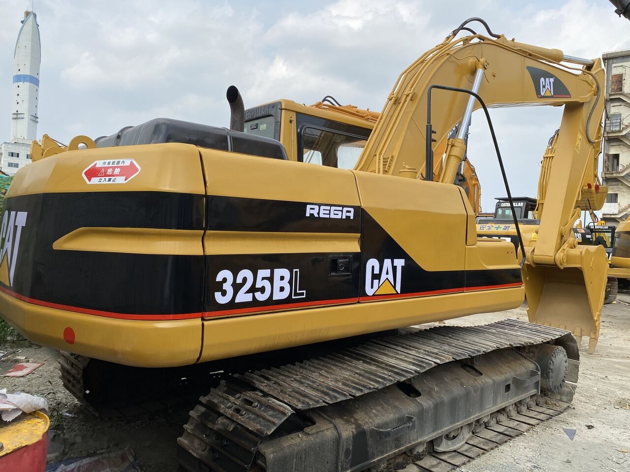 Caterpillar 325BL - Bager guseničar: slika 1 Caterpillar 325BL - Bager guseničar: slika 1