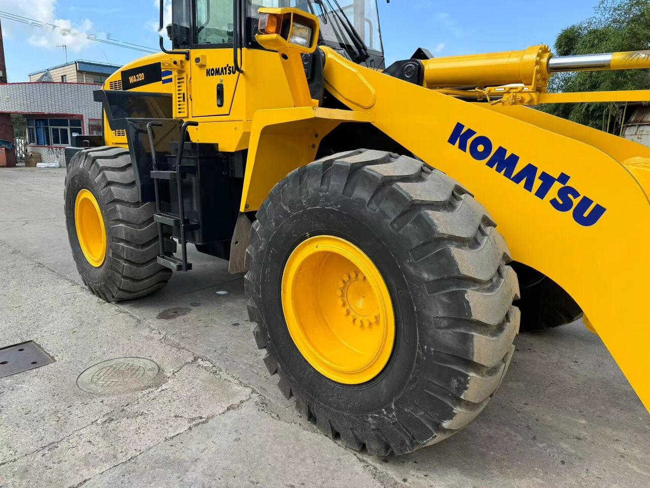 Komatsu WA320-5 - Utovarivač točkaš: slika 1 Komatsu WA320-5 - Utovarivač točkaš: slika 1