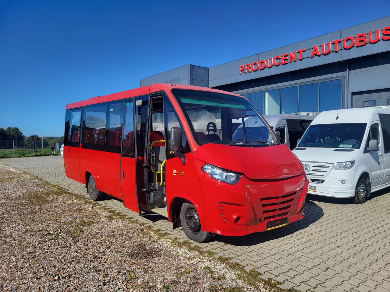 IVECO Daily Kapena- 35 Miejsc - Minibus, Putnički kombi: slika 1 IVECO Daily Kapena- 35 Miejsc - Minibus, Putnički kombi: slika 1