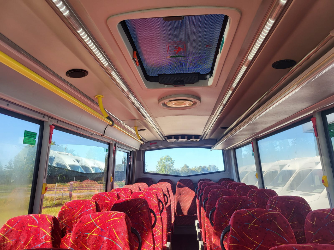 Minibus, Putnički kombi IVECO Daily Kapena- 35 Miejsc: slika 14 Minibus, Putnički kombi IVECO Daily Kapena- 35 Miejsc: slika 14