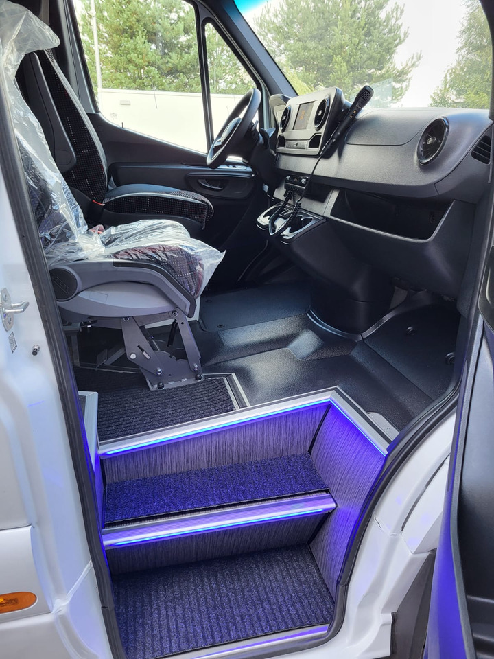 Novu Turistički autobus Mercedes-Benz Sprinter 519 CDI 24 places + 4 standing NEW: slika 9 Novu Turistički autobus Mercedes-Benz Sprinter 519 CDI 24 places + 4 standing NEW: slika 9