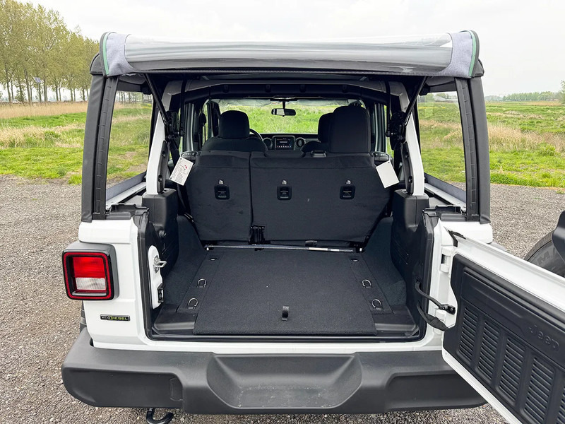 Jeep Wrangler 4x4 3.0 Diesel UNLIMITED SPORT 5 DOORS - EURO 6 - NEW!! LARGE QUANTITY AVAILABLE!! - Pikap: slika 5 Jeep Wrangler 4x4 3.0 Diesel UNLIMITED SPORT 5 DOORS - EURO 6 - NEW!! LARGE QUANTITY AVAILABLE!! - Pikap: slika 5