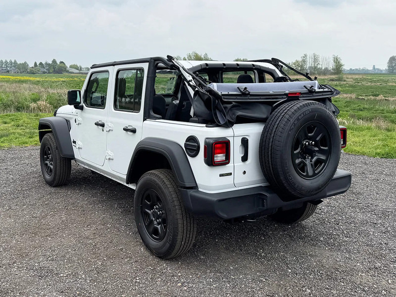 Jeep Wrangler 4x4 3.0 Diesel UNLIMITED SPORT 5 DOORS - EURO 6 - NEW!! LARGE QUANTITY AVAILABLE!! - Pikap: slika 4 Jeep Wrangler 4x4 3.0 Diesel UNLIMITED SPORT 5 DOORS - EURO 6 - NEW!! LARGE QUANTITY AVAILABLE!! - Pikap: slika 4