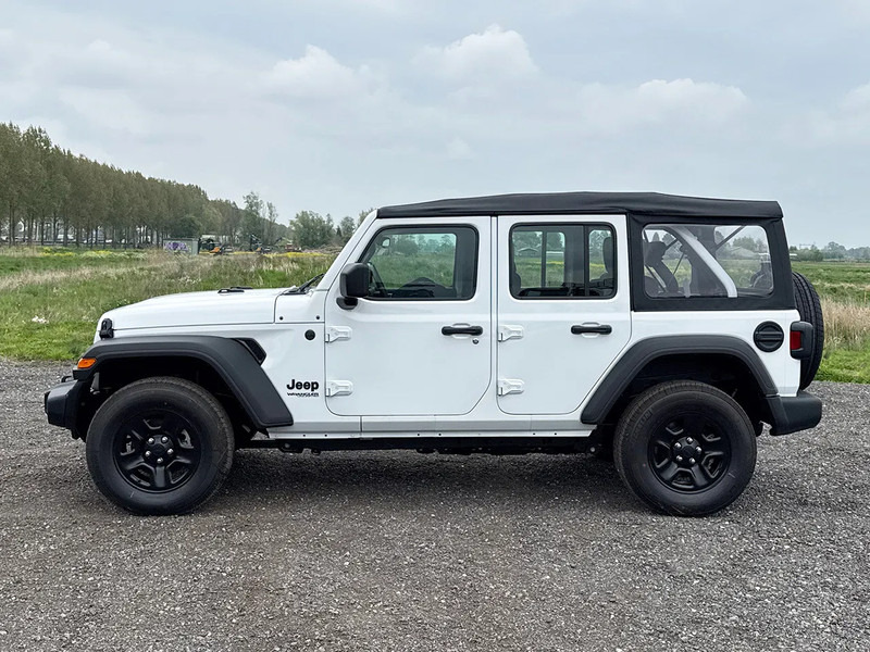 Jeep Wrangler 4x4 3.0 Diesel UNLIMITED SPORT 5 DOORS - EURO 6 - NEW!! LARGE QUANTITY AVAILABLE!! - Pikap: slika 2 Jeep Wrangler 4x4 3.0 Diesel UNLIMITED SPORT 5 DOORS - EURO 6 - NEW!! LARGE QUANTITY AVAILABLE!! - Pikap: slika 2