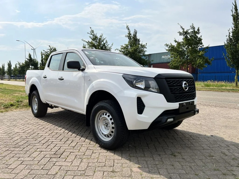 Novu Pikap, Dostavno vozilo sa duplom kabinom Nissan Navara 4x4 - 22 UNITS - 2.5 D Double Cab - XE - EURO 2 - NEW!! READY FOR WORK!!!: slika 6