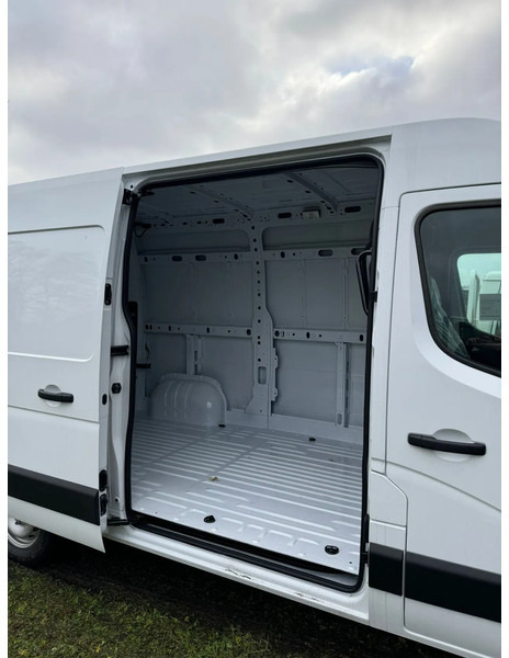 Renault Master L2H2 2.3D 140 HP - Euro 5 - NEW - 25 UNITS DIRECTLY AVAILABLE!!! - Furgon: slika 3 Renault Master L2H2 2.3D 140 HP - Euro 5 - NEW - 25 UNITS DIRECTLY AVAILABLE!!! - Furgon: slika 3