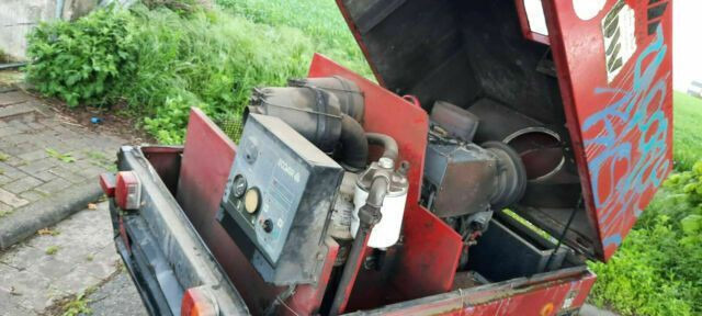 Doosan F 30 - Kompresor za vazduh: slika 2 Doosan F 30 - Kompresor za vazduh: slika 2