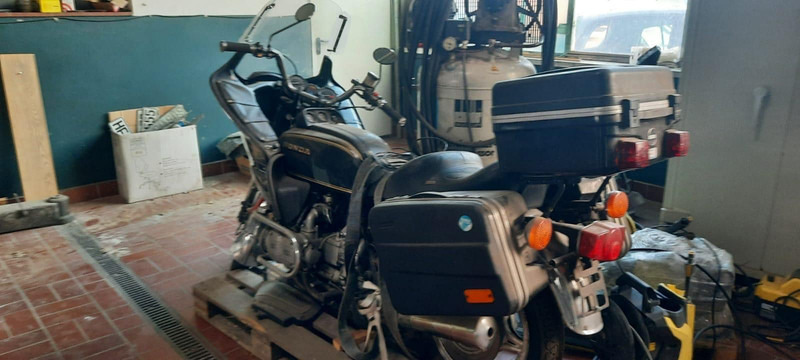 Honda GL 2 Goldwing - Motocikl: slika 2 Honda GL 2 Goldwing - Motocikl: slika 2