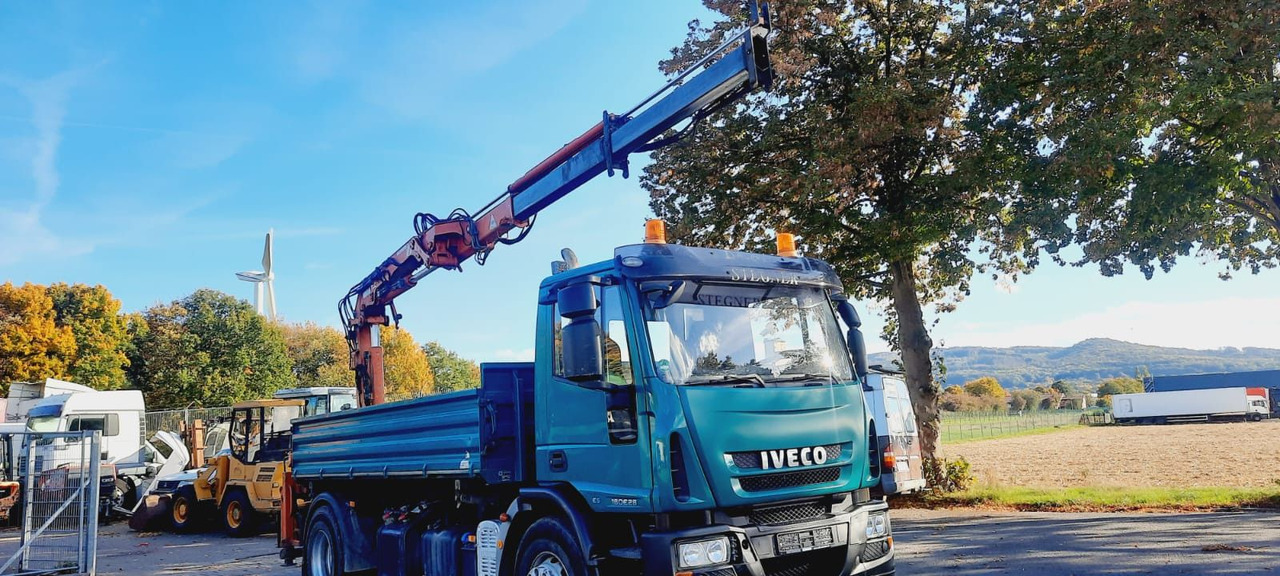 Iveco ML180E28K 4x2 mit Kran/Funk/Greifer - Istovarivač, Kamion sa dizalicom: slika 1 Iveco ML180E28K 4x2 mit Kran/Funk/Greifer - Istovarivač, Kamion sa dizalicom: slika 1