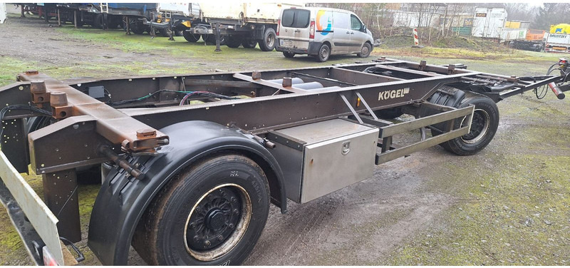 Kögel AW 18 BDF-Anhänger - Prikolica za prevoz kontejnera/ Prikolica sa promenjivim sandukom: slika 2 Kögel AW 18 BDF-Anhänger - Prikolica za prevoz kontejnera/ Prikolica sa promenjivim sandukom: slika 2
