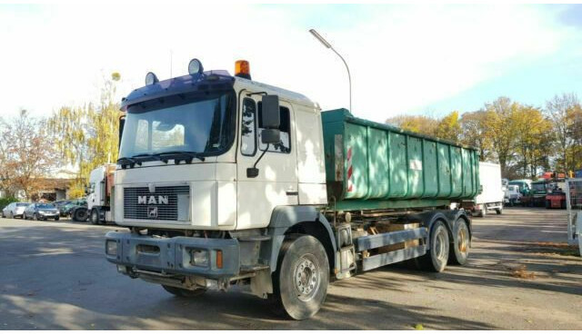 MAN 27.403MAN 6x4 Abroller/Kipper Mulde - Istovarivač: slika 1 MAN 27.403MAN 6x4 Abroller/Kipper Mulde - Istovarivač: slika 1