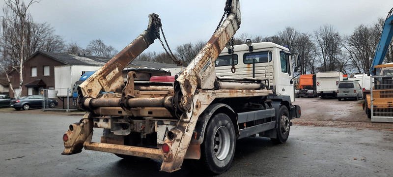 MAN M38 - Kamion za utovaranje kontejnera: slika 4 MAN M38 - Kamion za utovaranje kontejnera: slika 4