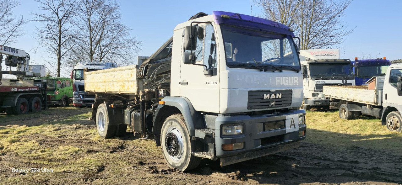 MAN TGM 18.220 4x2 3.S-Kipper mit Kran - Istovarivač, Kamion sa dizalicom: slika 1 MAN TGM 18.220 4x2 3.S-Kipper mit Kran - Istovarivač, Kamion sa dizalicom: slika 1