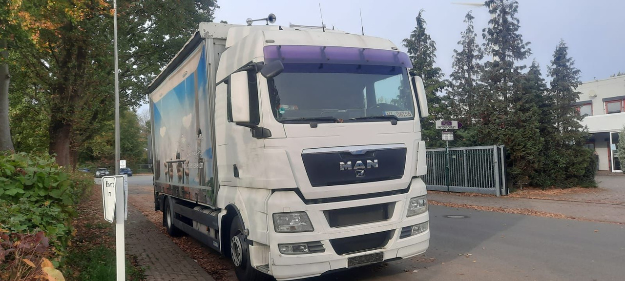 MAN TGX 18.360PS 4x2 G.Haus Kran+Funk - Kamion sa ceradom, Kamion sa dizalicom: slika 2 MAN TGX 18.360PS 4x2 G.Haus Kran+Funk - Kamion sa ceradom, Kamion sa dizalicom: slika 2