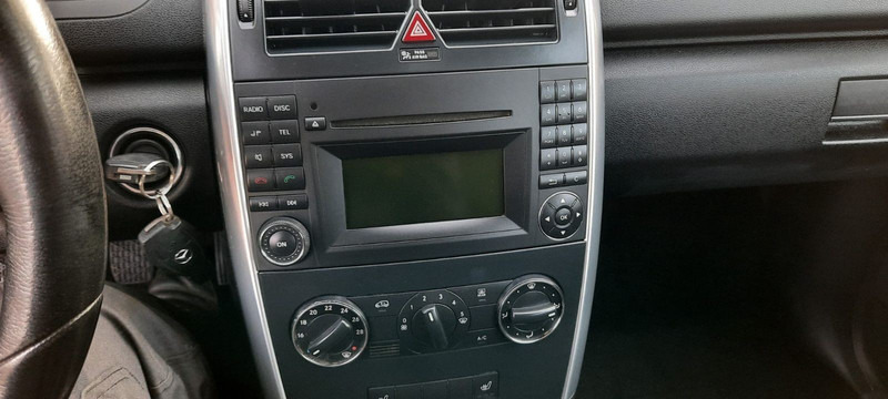 Mercedes-Benz A-Klasse 180 A 180 CDI AVANTGARDE - Automobil: slika 5 Mercedes-Benz A-Klasse 180 A 180 CDI AVANTGARDE - Automobil: slika 5