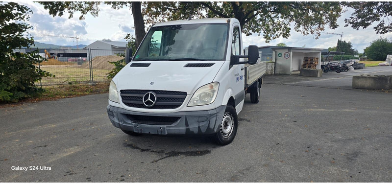 Mercedes-Benz Sprinter 316 - Dostavno vozilo s ravnom platformom: slika 2 Mercedes-Benz Sprinter 316 - Dostavno vozilo s ravnom platformom: slika 2