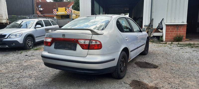 SEAT Toledo Signo 1,8 20V Autom - Limuzina: slika 3 SEAT Toledo Signo 1,8 20V Autom - Limuzina: slika 3