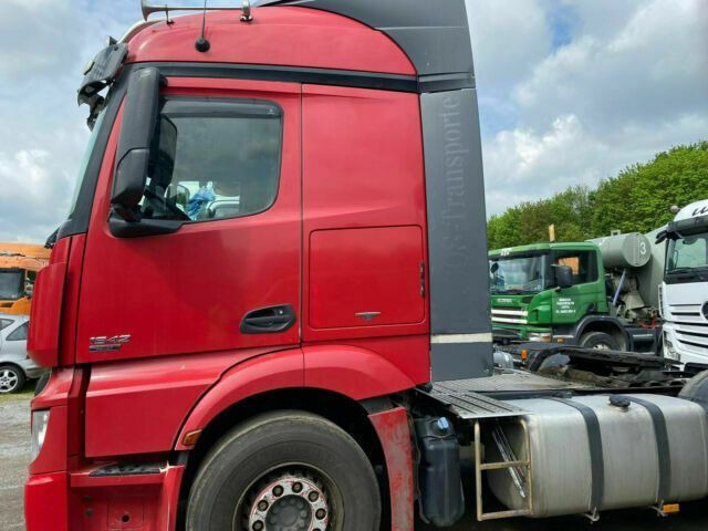 Mercedes-Benz 1842 Actros MP4 Kipperhydraulik - Tegljač: slika 3 Mercedes-Benz 1842 Actros MP4 Kipperhydraulik - Tegljač: slika 3