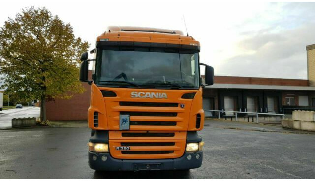 Scania P360 4x2 SZM G.Haus Klima Kipphyd - Tegljač: slika 5 Scania P360 4x2 SZM G.Haus Klima Kipphyd - Tegljač: slika 5