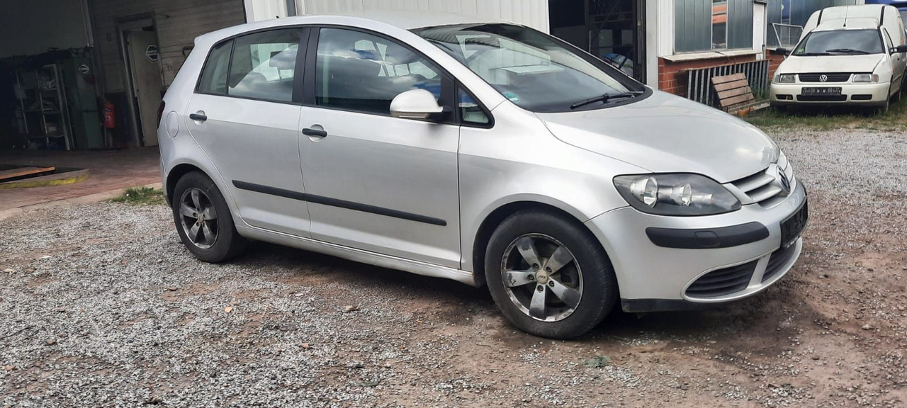 Volkswagen Golf Plus 1.9 TDI DSG DPF Comfortline - Limuzina: slika 1 Volkswagen Golf Plus 1.9 TDI DSG DPF Comfortline - Limuzina: slika 1