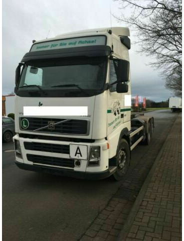 Volvo FH12-420 G.Haus 2xBett Klima Schaltgetriebe Reta - Kamion sa hidrauličnom kukom: slika 1 Volvo FH12-420 G.Haus 2xBett Klima Schaltgetriebe Reta - Kamion sa hidrauličnom kukom: slika 1