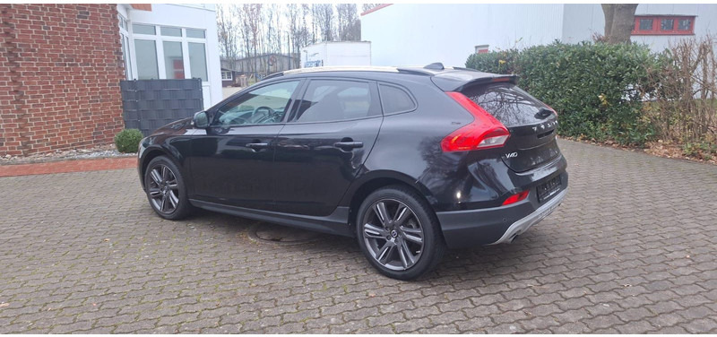 Volvo V40 Cross Country You! - Automobil: slika 5 Volvo V40 Cross Country You! - Automobil: slika 5