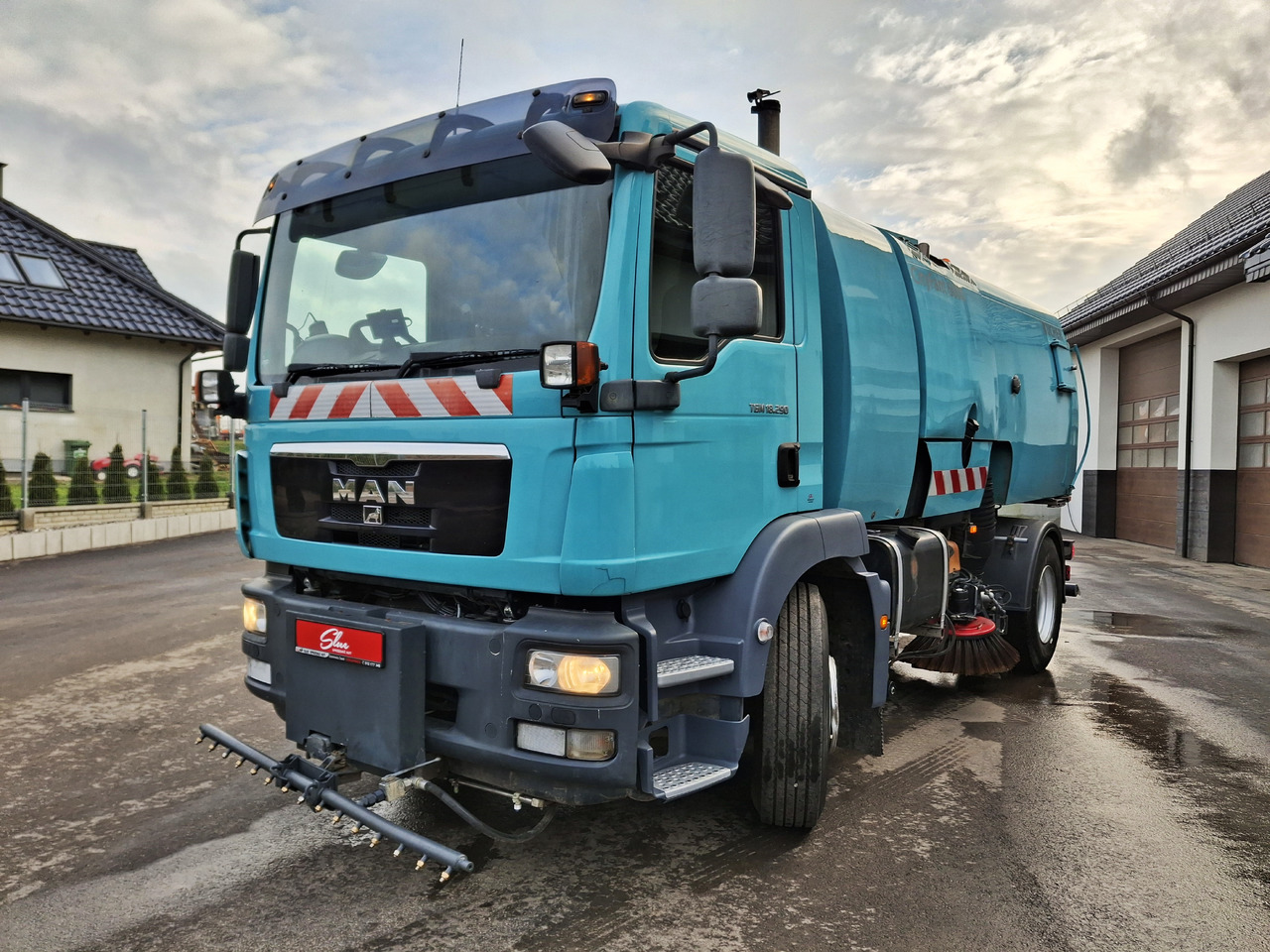 MAN 18.290 Zamiatarka Kehrmaschine BUCHER PM10 L/R Karcher - Autočistilica: slika 2 MAN 18.290 Zamiatarka Kehrmaschine BUCHER PM10 L/R Karcher - Autočistilica: slika 2