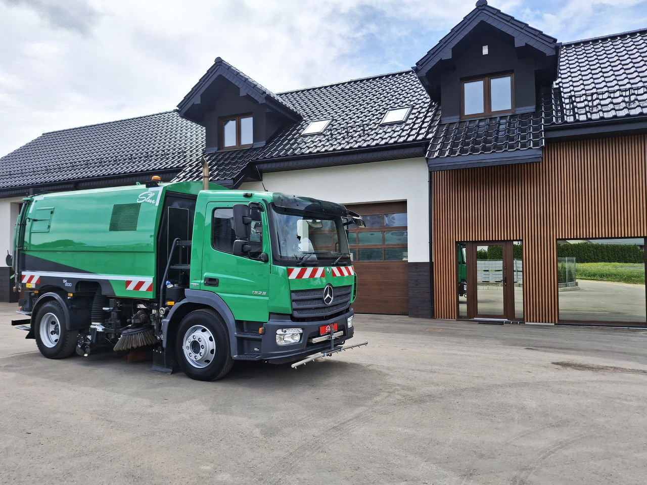 MERCEDES-BENZ Atego 1523 Zamiatarka Kehrmaschine Schmidt SK600 Karcher 2 Motoren Euro 6 PM10 Rura Do Liści - Autočistilica: slika 1 MERCEDES-BENZ Atego 1523 Zamiatarka Kehrmaschine Schmidt SK600 Karcher 2 Motoren Euro 6 PM10 Rura Do Liści - Autočistilica: slika 1