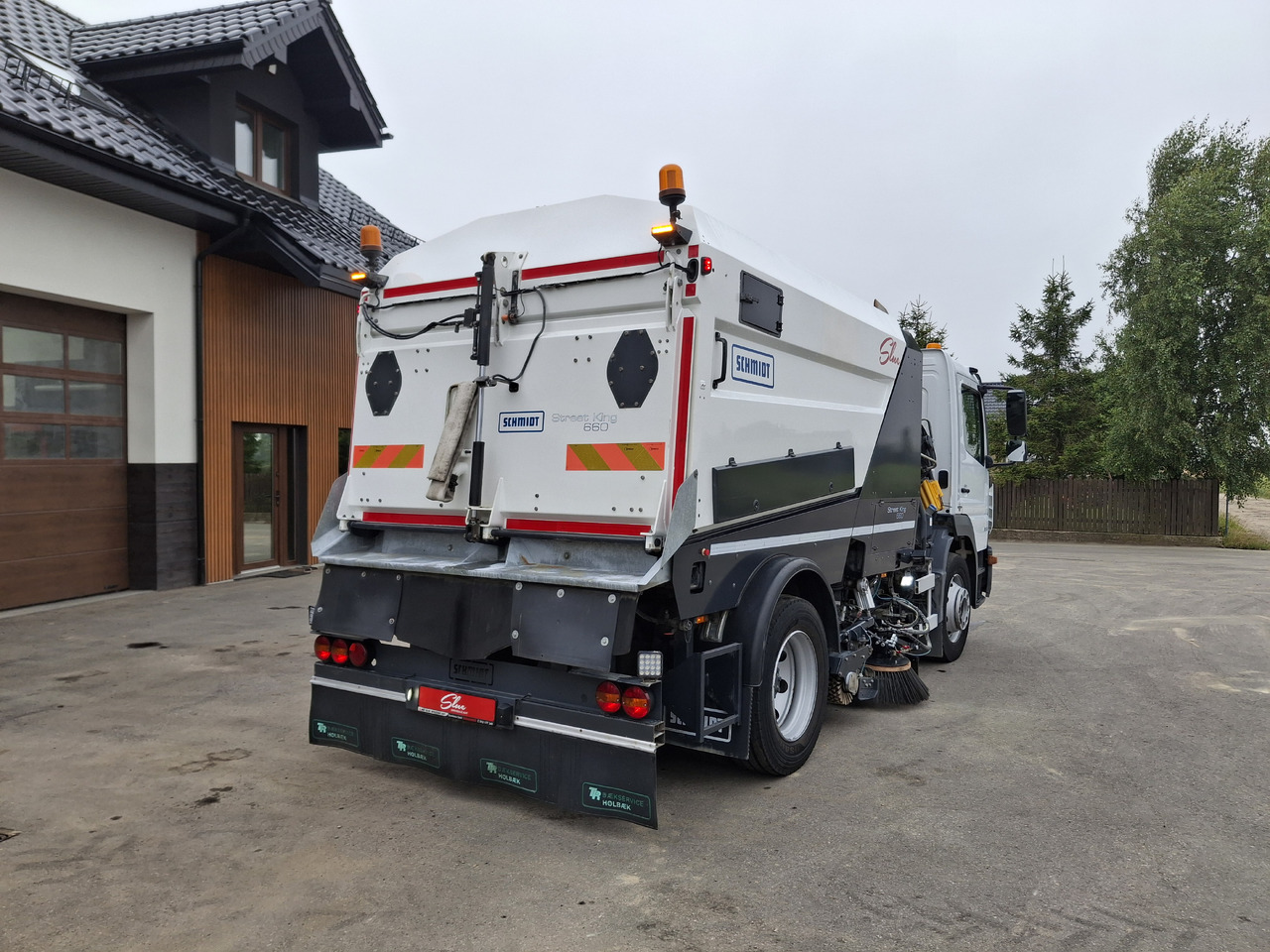 MERCEDES-BENZ Atego 1523 Zamiatarka Kehrmaschine Schmidt Street King 660 Euro 6 PM10 2 Motoren Szczotki L/R 2016r - Autočistilica: slika 4 MERCEDES-BENZ Atego 1523 Zamiatarka Kehrmaschine Schmidt Street King 660 Euro 6 PM10 2 Motoren Szczotki L/R 2016r - Autočistilica: slika 4