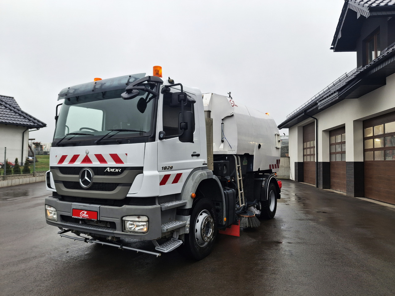 MERCEDES-BENZ Axor 1829 Zamiatarka Kehrmaschine Johnston 2 Motoren Karcher L/R - Autočistilica: slika 2 MERCEDES-BENZ Axor 1829 Zamiatarka Kehrmaschine Johnston 2 Motoren Karcher L/R - Autočistilica: slika 2