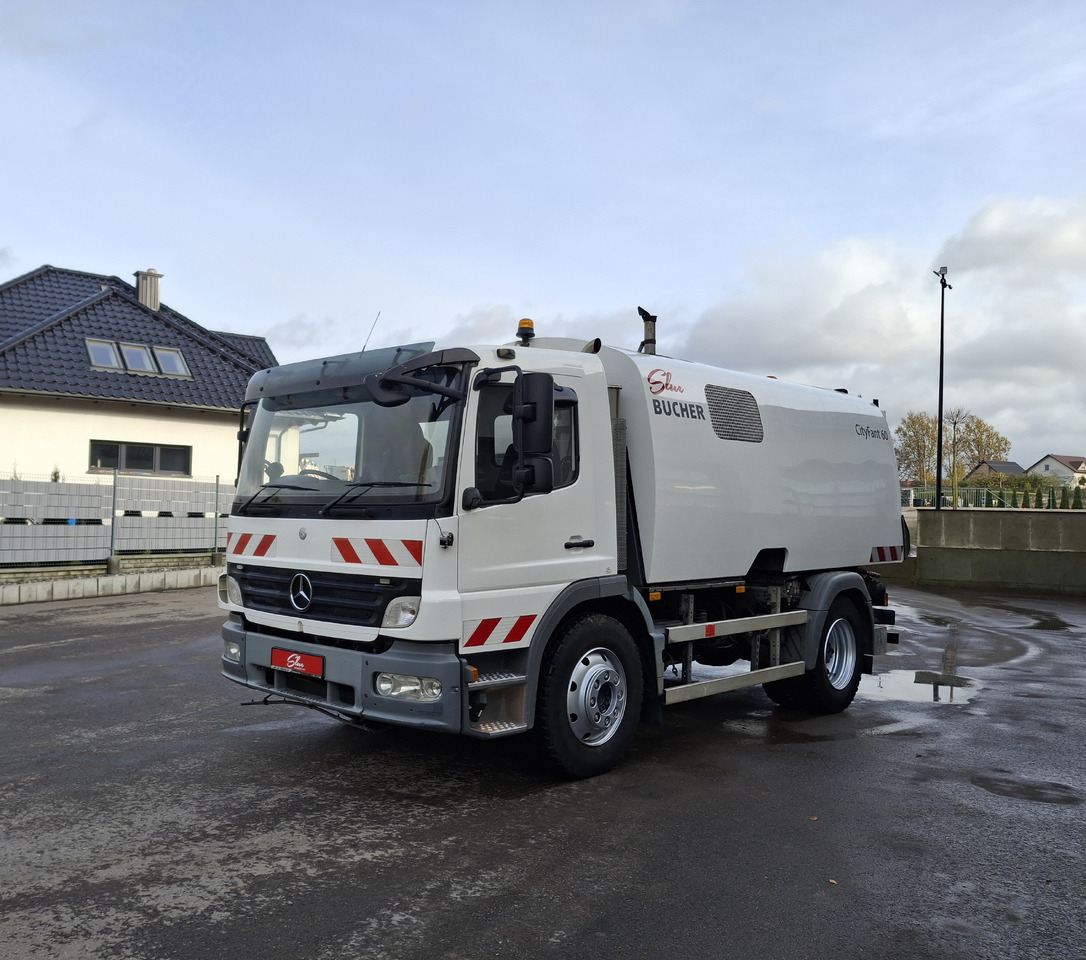 Mercedes-Benz Atego 1524 Zamiatarka Kehrmaschine BUCHER 2 Motoren Sweeper - Autočistilica: slika 2 Mercedes-Benz Atego 1524 Zamiatarka Kehrmaschine BUCHER 2 Motoren Sweeper - Autočistilica: slika 2