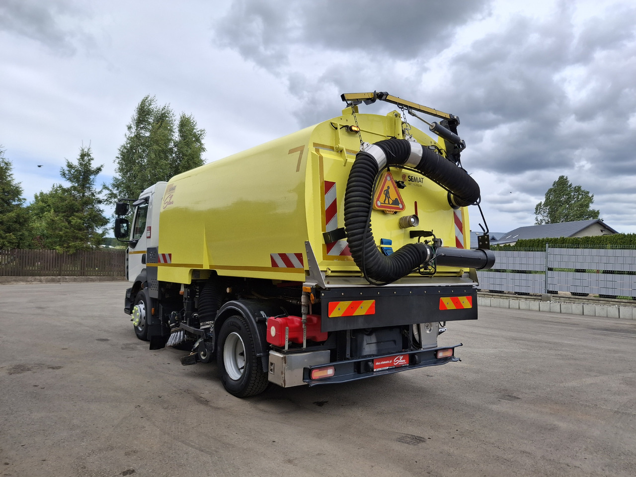 RENAULT D16 Zamiatarka Kehrmaschine SEMAT Zoeller FAUN Karcher Szczotki L/R Hydrostat Euro 6 PM10 Rura Do Liści - Autočistilica: slika 4 RENAULT D16 Zamiatarka Kehrmaschine SEMAT Zoeller FAUN Karcher Szczotki L/R Hydrostat Euro 6 PM10 Rura Do Liści - Autočistilica: slika 4