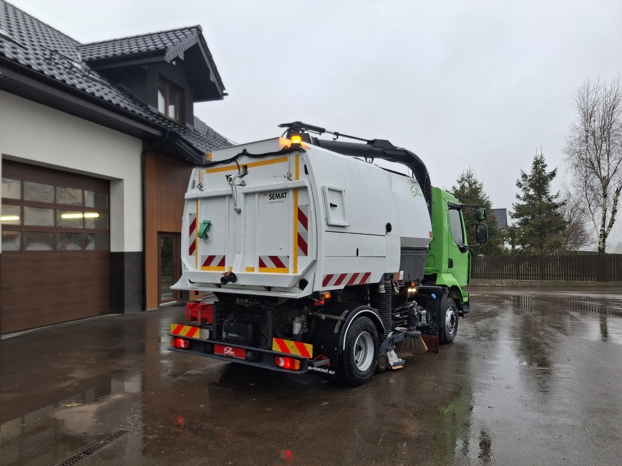 Renault Midlum 220 Zamiatarka Kehrmaschine PM10 L/R 2 Motoren JOHNSTON SEMAT - Autočistilica: slika 4 Renault Midlum 220 Zamiatarka Kehrmaschine PM10 L/R 2 Motoren JOHNSTON SEMAT - Autočistilica: slika 4