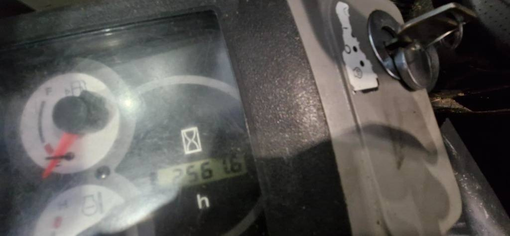 Mini bager Komatsu PC 26 MR: slika 10