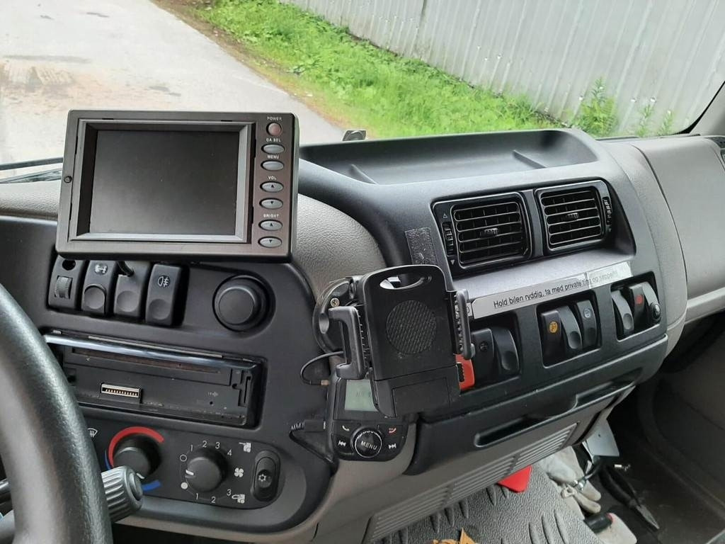 Kamion sa zatvorenim sandukom DAF FA 45.180 4X2 KITCHEN: slika 8