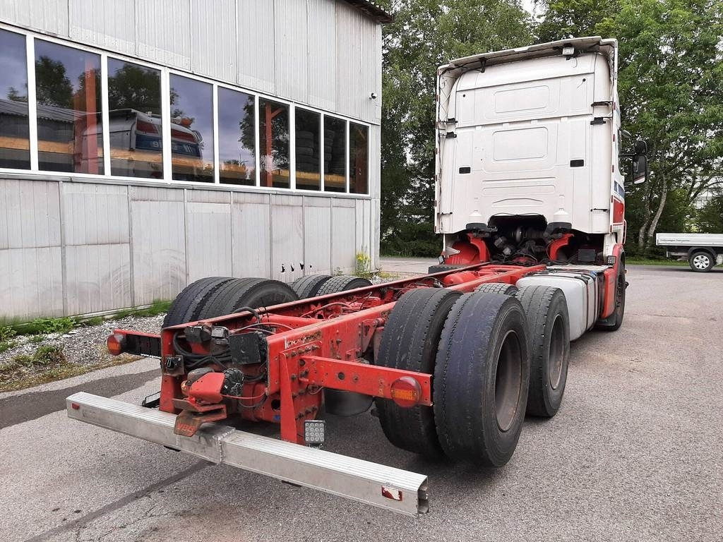 Scania R560 6X2 CHASSY 412kW - Kamion sa golom šasijom i zatvorenom kabinom: slika 3 Scania R560 6X2 CHASSY 412kW - Kamion sa golom šasijom i zatvorenom kabinom: slika 3