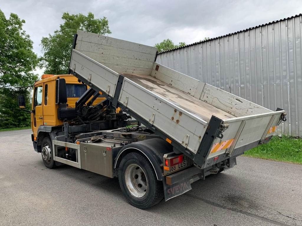Volvo FL615 + HIAB 027-2 - Istovarivač: slika 2 Volvo FL615 + HIAB 027-2 - Istovarivač: slika 2