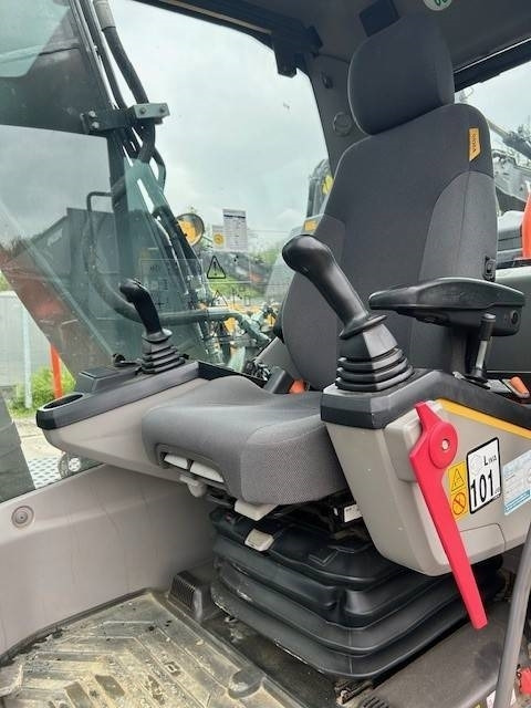 Bager guseničar Volvo EC 160 E: slika 7