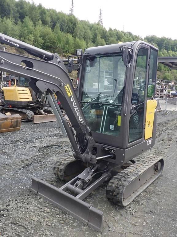 Volvo EC 20 D - Mini bager: slika 2 Volvo EC 20 D - Mini bager: slika 2