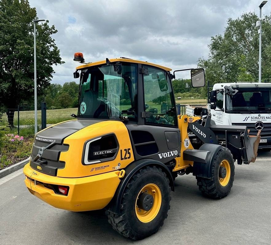 Volvo L 25 Electric - Utovarivač točkaš: slika 3 Volvo L 25 Electric - Utovarivač točkaš: slika 3