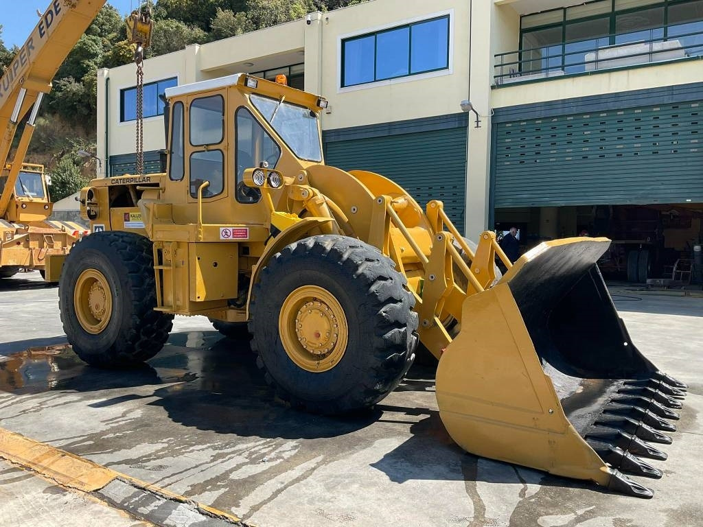 Utovarivač točkaš CAT 966C: slika 20